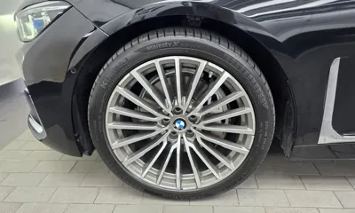 BMW 7-Series 2021, 181102 км, за 26632.8 USD