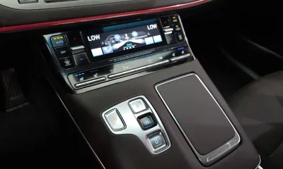 Hyundai Grandeur 2020, 169197 км, за 9441.94 USD - фото 9