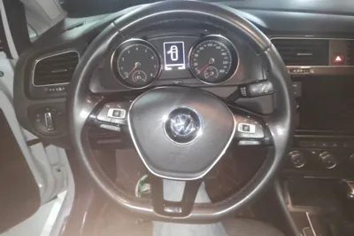 Volkswagen Golf 2019, 58600 км, за 9383 USD - фото 11