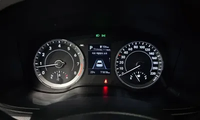Hyundai Venue 2020, 71818 км, за 7550.49 USD - фото 8