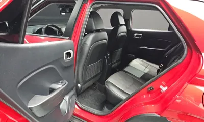Hyundai Venue 2020, 71818 км, за 7550.49 USD - фото 12