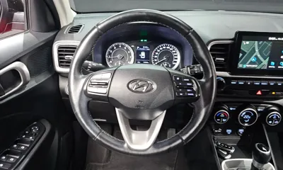 Hyundai Venue 2020, 71818 км, за 7550.49 USD - фото 13