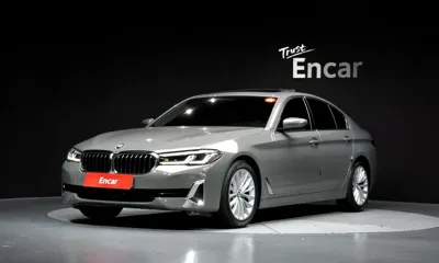 BMW 5-Series · 2021 год