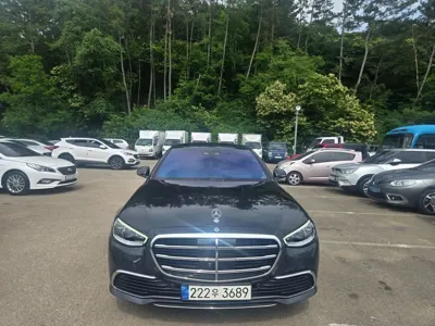 Mercedes-Benz S-Class · 2021 год