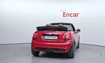 MINI Cooper Convertible 2021, 102236 км, за 12945.63 USD