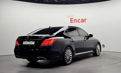 Hyundai Equus 2013, 219669 км, за 4164.47 USD