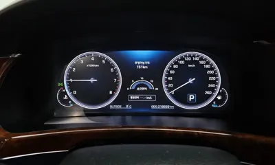 Hyundai Equus 2013, 219669 км, за 4164.47 USD - фото 8