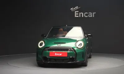 MINI Cooper Convertible 2022, 38077 км, за 16612.39 USD