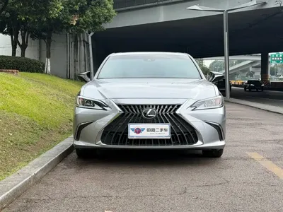 Lexus ES 2024, 19000 км, за 26492.19 USD