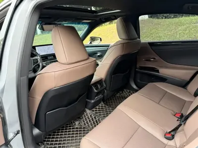 Lexus ES 2024, 19000 км, за 26381.43 USD - фото 9