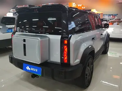 iCAR iCAR 03 2024, 44500 км, за 12742.54 USD