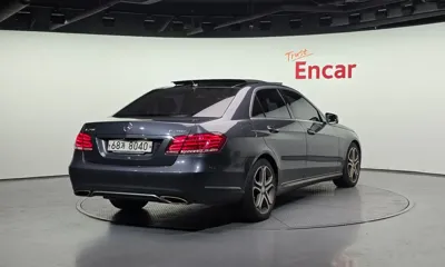 Mercedes-Benz E-Class 2015, 122234 км, за 8074.04 USD