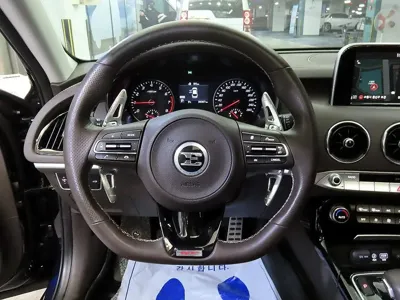 Kia Stinger 2018, 69553 км, за 10156.36 USD - фото 8