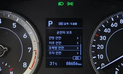 Hyundai Venue 2020, 88656 км, за 8008.4 USD - фото 17