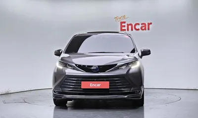 Toyota Sienna 2021, 51683 км, за 30249.83 USD