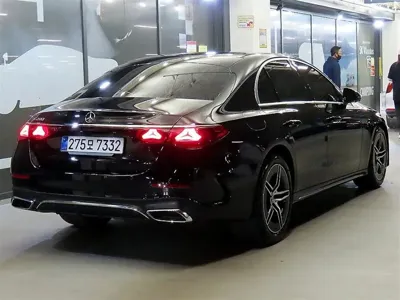 Mercedes-Benz E-Class 2026, 7604 км, за 47860.89 USD