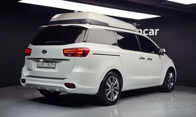 Kia Canival 2019, 74134 км, за 10174.61 USD