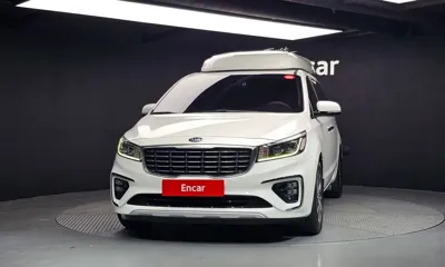 Kia Canival 2019, 74134 км, за 10174.61 USD