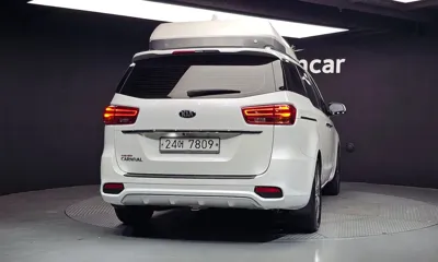 Kia Canival 2019, 74134 км, за 10174.61 USD