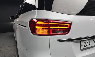 Kia Canival 2019, 74134 км, за 10174.61 USD - фото 23