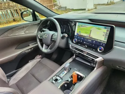 Lexus RX 2024, 61000 км, за 46884.14 USD - фото 13