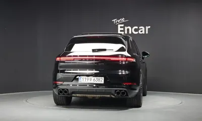 Porsche Cayenne 2024, 12727 км, за 98485.31 USD - фото 4