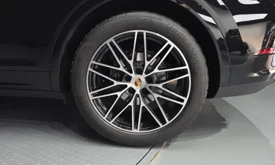 Porsche Cayenne 2024, 12727 км, за 98485.31 USD - фото 21