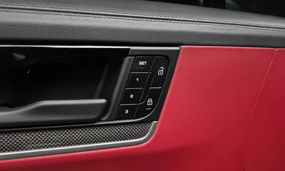 Porsche Cayenne 2024, 12727 км, за 98485.31 USD - фото 30
