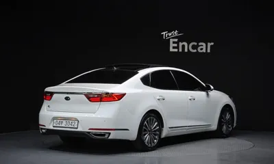 Kia K7 2016, 159763 км, за 7475.78 USD