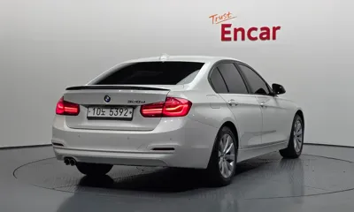 BMW 3-Series 2018, 161261 км, за 7877.12 USD