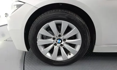 BMW 3-Series 2018, 161261 км, за 7877.12 USD