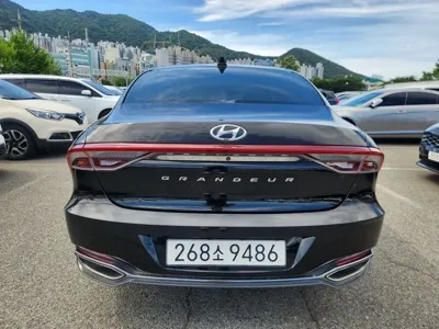 Hyundai Grandeur 2021, 50000 км, за 14832.18 USD