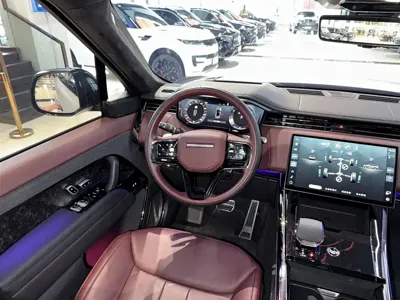 Land Rover Sport 2025, 10000 км, за 129279.42 USD - фото 24