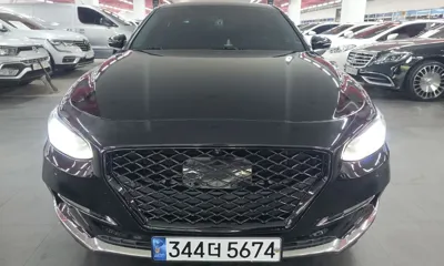 Hyundai Grandeur 2019, 190304 км, за 5185.77 USD