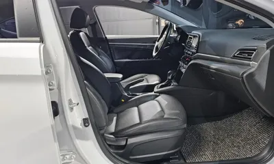 Hyundai Avante 2020, 62615 км, за 8391.15 USD - фото 11