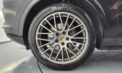 Porsche Cayenne 2023, 46193 км, за 58631.95 USD