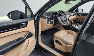 Porsche Cayenne 2023, 46193 км, за 58631.95 USD - фото 10