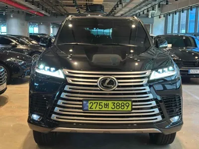 Lexus LX 2025, 14672 км, за 138440.33 USD