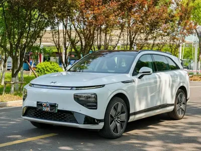 Xpeng G9 · 2022 год