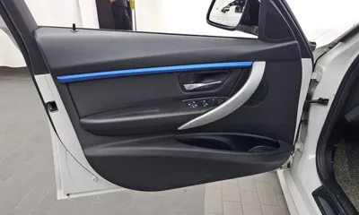 BMW 3-Series 2017, 111449 км, за 10043.32 USD - фото 24