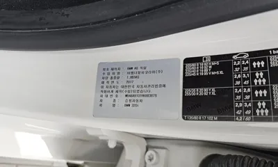 BMW 3-Series 2017, 111449 км, за 10043.32 USD - фото 32