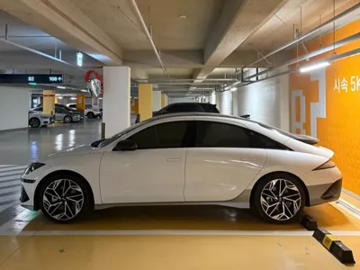 Hyundai Ioniq6 2023, 42000 км, за 22084.7 USD