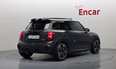 MINI Cooper 2018, 55775 км, за 12703.59 USD