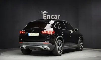 Mercedes-Benz GLA-Class 2021, 55531 км, за 19801.31 USD