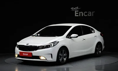 Kia K3 · 2016 год