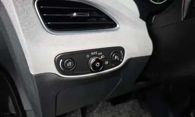 ChevroletGMDaewoo Bolt EV 2021, 114594 км, за 11009.78 USD - фото 16