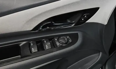 ChevroletGMDaewoo Bolt EV 2021, 114594 км, за 11009.78 USD - фото 17