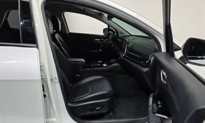 Kia Sportage 2023, 59102 км, за 17172.12 USD - фото 11