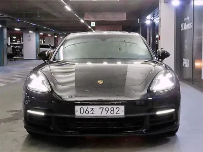 Porsche Panamera · 2019 год