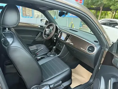 Volkswagen Beetle 2014, 90000 км, за 7327.7 USD - фото 6